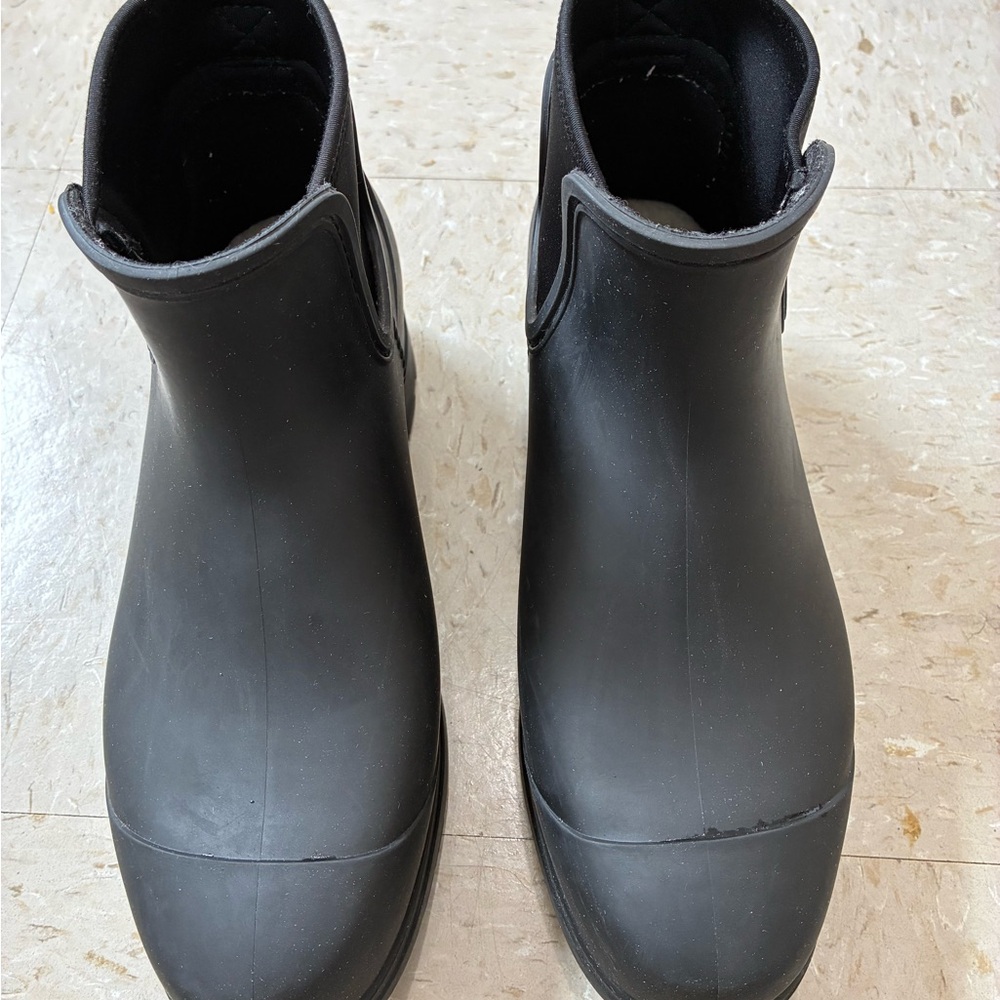 UGG Black Rain & Snow Boots with Sturdy Design